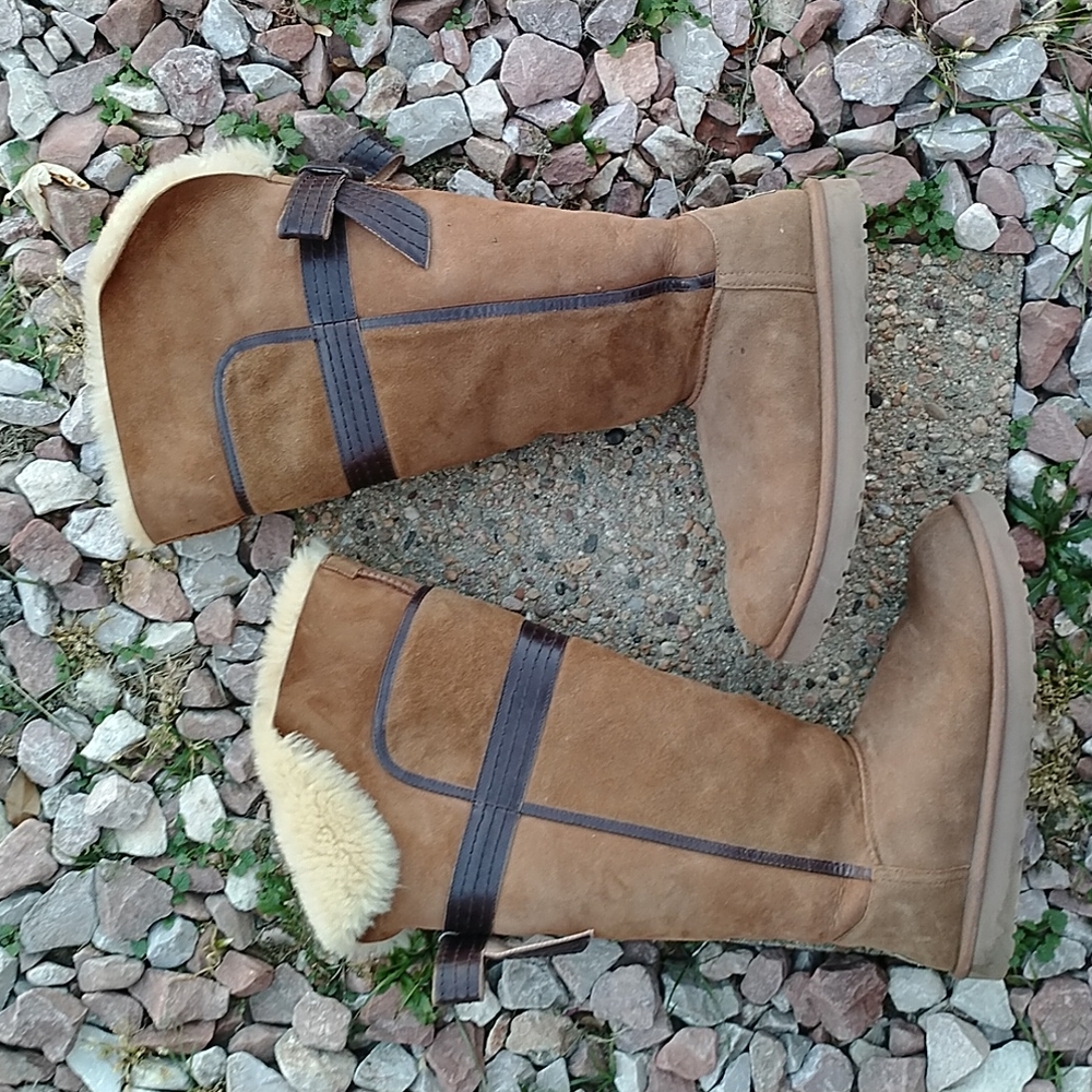 UGG Tall Chestnut Suede Boot with Shearling Cuff - Picture 6 of 12
